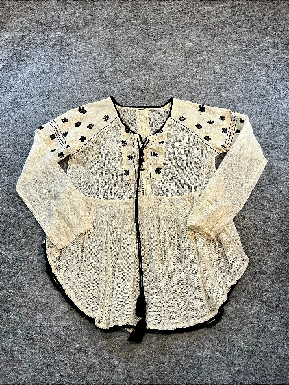 Free People Floral Embroidered Blouse in Cream & Black Size Medium